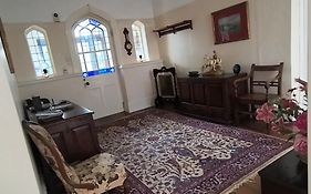 Tranquil Getaway Near Brecon Beacons